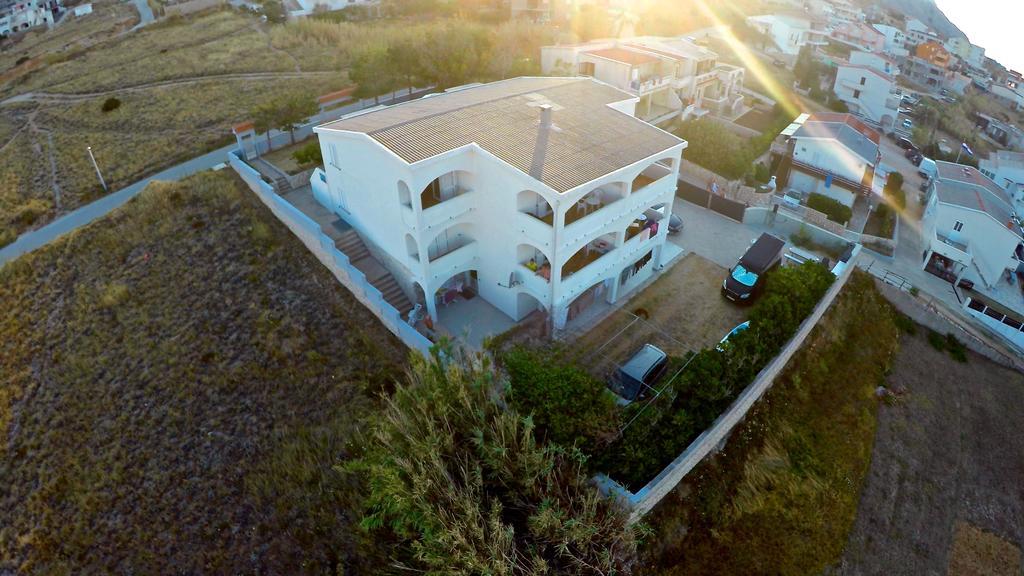 Apartments Alma Pag Town Εξωτερικό φωτογραφία