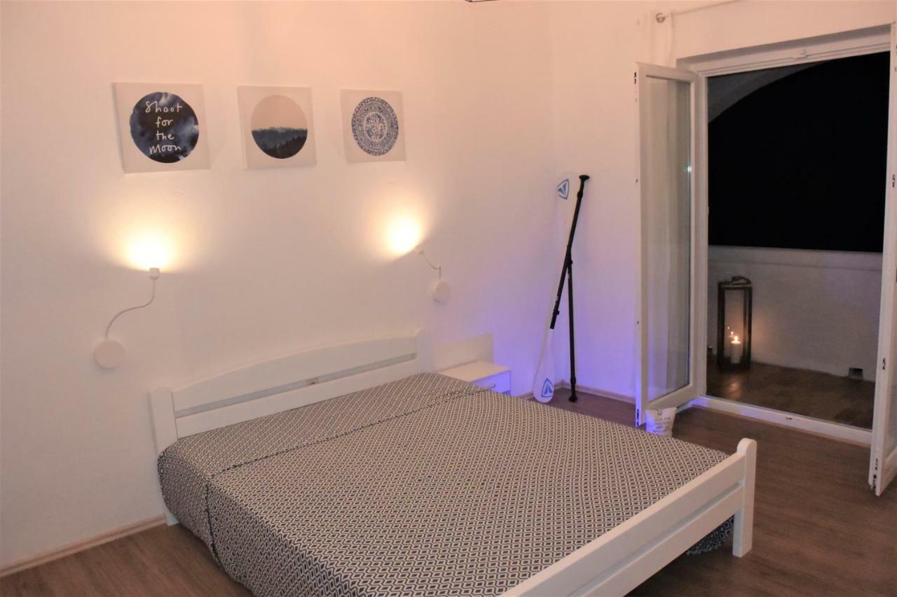 Apartments Alma Pag Town Εξωτερικό φωτογραφία